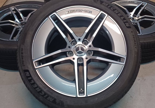 Mercedes W214 AMG 5x112 8,5-9,5x19 245/45 275/40 R19 nyári gumikkal