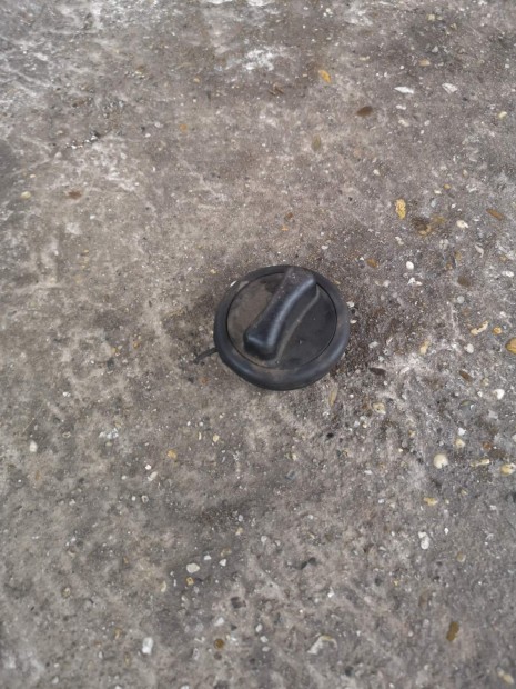 Mercedes W220 Tanksapka A2204700705 elad