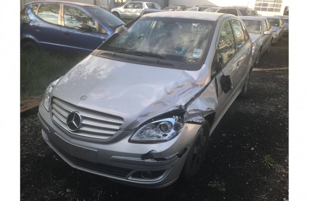 Mercedes W245 - B-class 170 benzin automata bontott mindene eladó