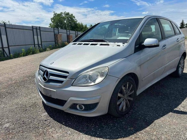 Mercedes W245 - B-class 180 Ngt 2011 modis bontott minden alkatrsze e