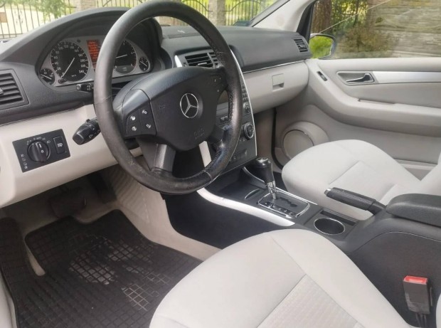 Mercedes W245 sz�rke sz�vet �l�s
