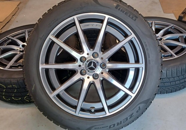Mercedes W247 AMG GLA GLB 8x19 235/50 R19 téli gumikkal 4db