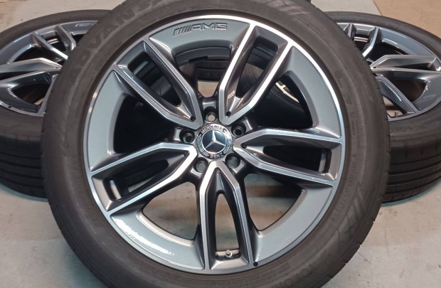 Mercedes W247 GLA GLB 5x112 8x19 235/50 R19 nyári gumikkal 4db