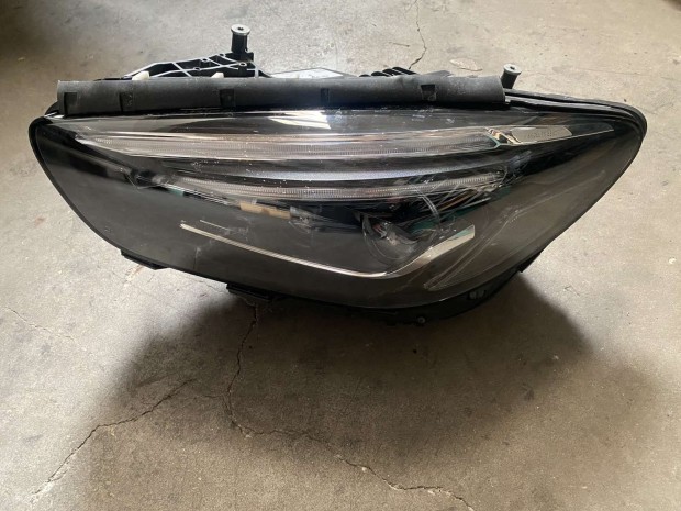 Mercedes W247 bal f�nysz�r�, LED A2479064701 elad�
