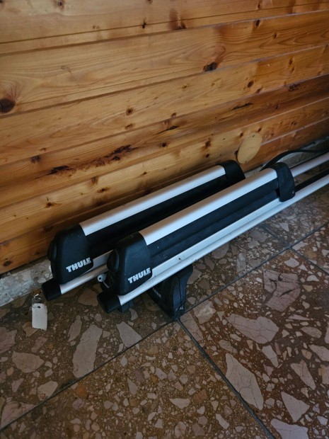 Mercedes W251 R oszt�ly tet�csomagtart�