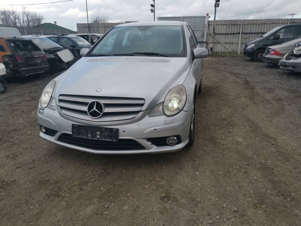 Mercedes W251 - R-class 280 cdi 4 matic 2007 bontott mindene elad