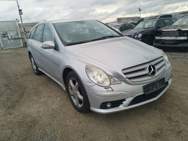 Mercedes W251 - R-class R280 cdi 4 matic 2007 bontott mindene eladó