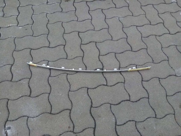 Mercedes W253 - GLC-class lökhárító hátsó középső krómbetét eladó