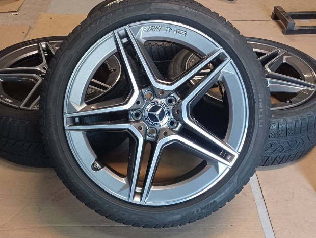 Mercedes W257 CLS AMG 5x112 8x19 245/40 R19 tli gumikkal 4db