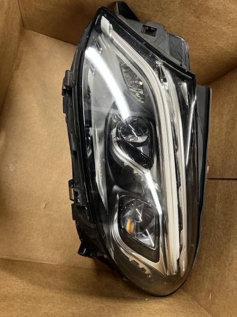 Mercedes W292 Gle Coupe bal els gyri fnyszr