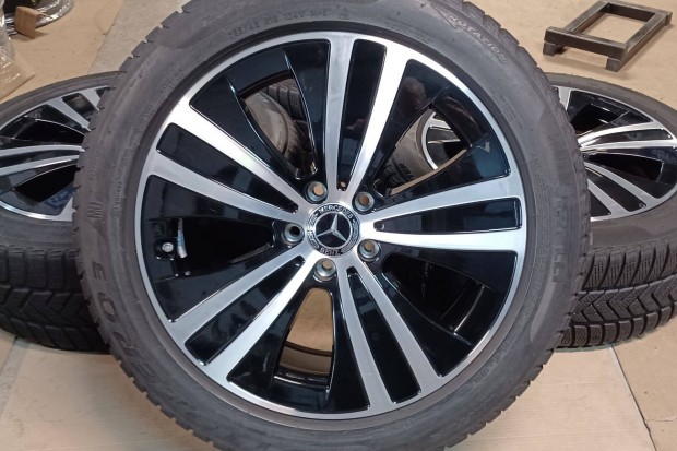 Mercedes W295 Eqe 5x112 8,5x19 255/45 R19 téli gumikkal 4db