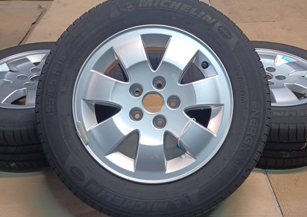 Mercedes W415 Citan 5x108 6,5x15 195/65 R15 nyári gumikkal 4db