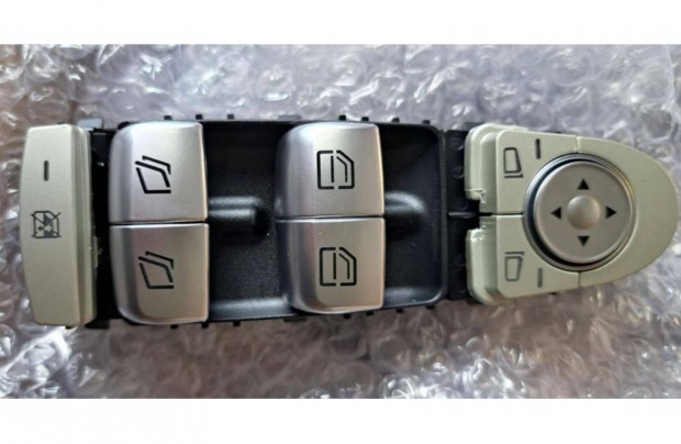 Mercedes W447 Viano ablakemel� kapcsol� vezet� oldali bal �j