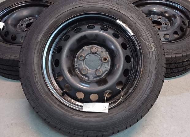 Mercedes W447 Vito 5x112 6,5x16 195/65 R16 C nyári gumikkal
