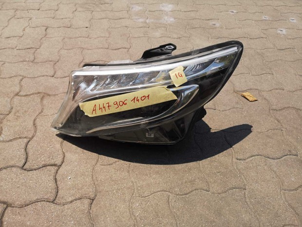 Mercedes W447 bal f�nyszor� LED A4479061401 elad�