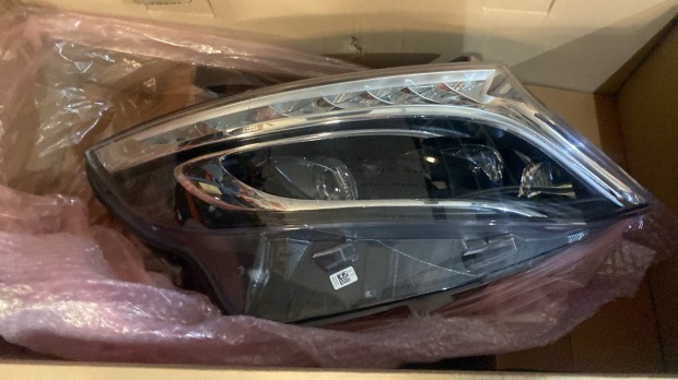 Mercedes W447 jobb fnyszr LED ILS A4479061901 elad