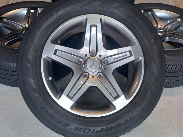 Mercedes W463 G AMG 5x130 9.5x19 275/55 R19 négyévszakos gumikkal 4db