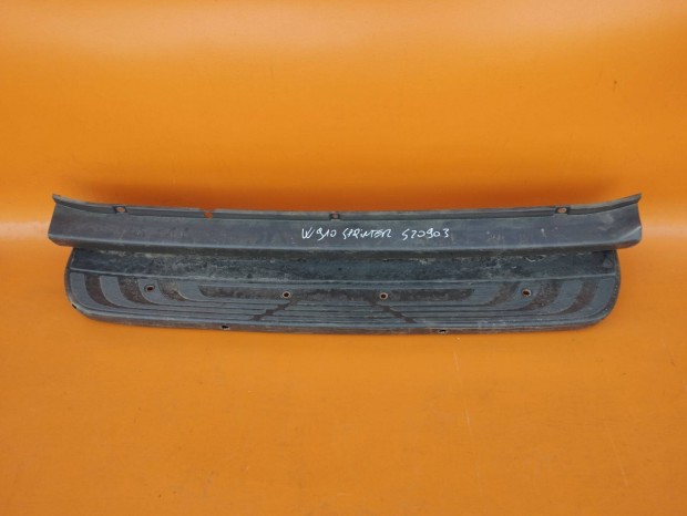 Mercedes W910 Sprinter hátsó lökhárító (S.20.903)