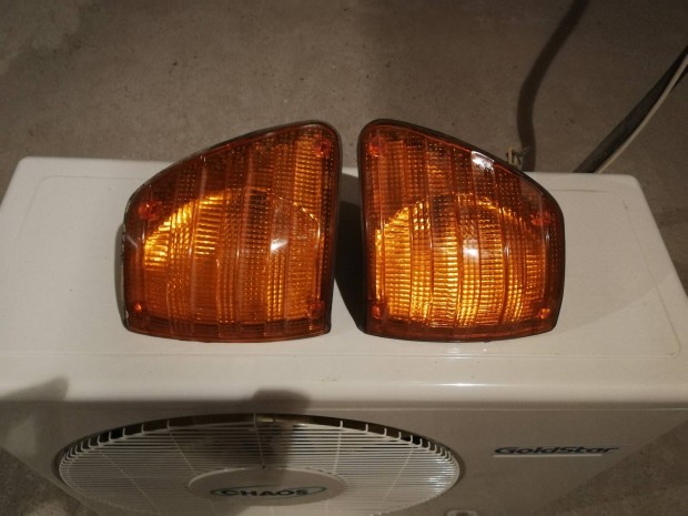 Mercedes W 116 S-oszt�ly gy�ri els� index l�mpa p�r 