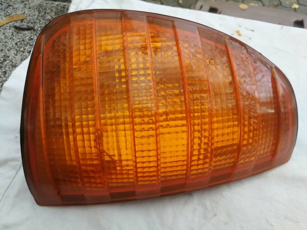 Mercedes W 123 első index lámpa eladó