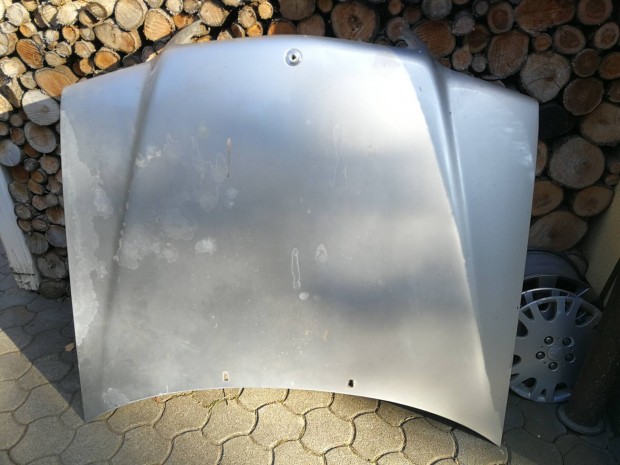 Mercedes W 202 C-Oszt�ly 93-2000ig motorh�ztet� 