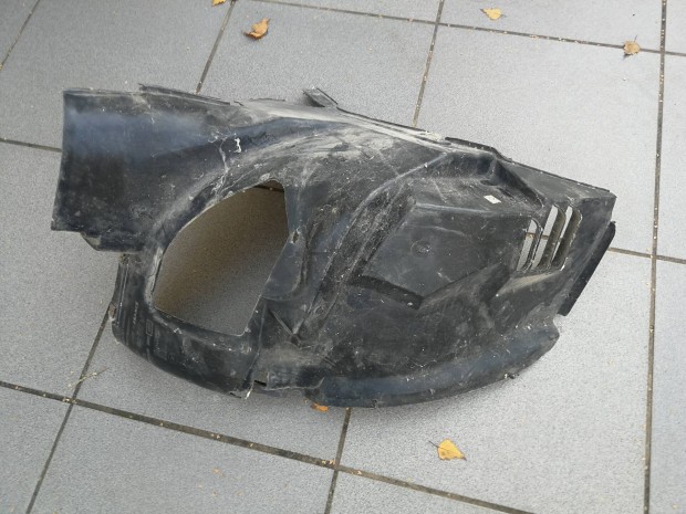 Mercedes W 414 Vaneo gyári első dob betét