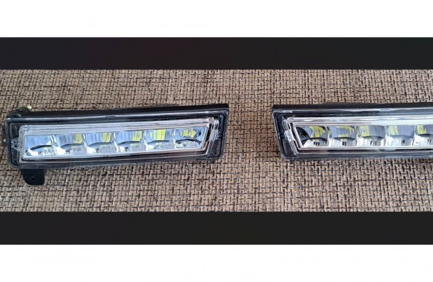Mercedes X204 GLK W164 ML X164 GL nappali menetfény jobb