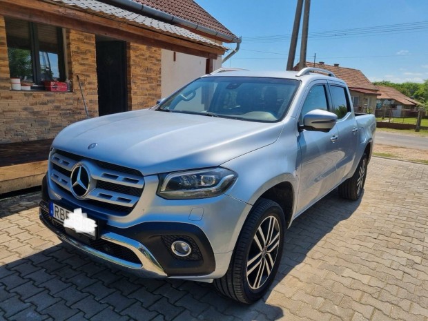 Mercedes X250 pickup