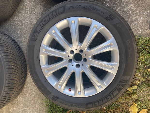 Mercedes -Benz Gle-re val szerelt kerk tli gumival elad