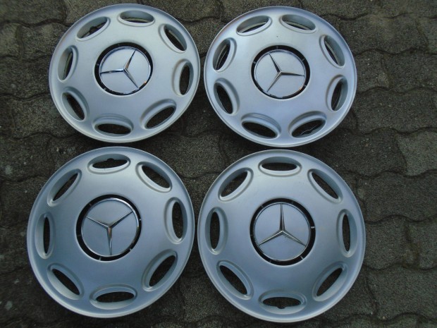 Mercedes / Mercedes A 15" gy�ri d�szt�rcsa garnit�ra elad�