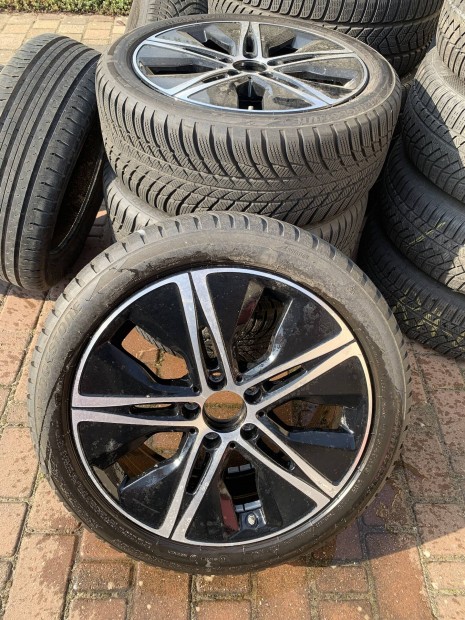 Mercedes a1774010500 A B CLA C oszt�ly alufelni garnit�ra gumival