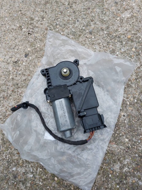 Mercedes ablakemel motor 