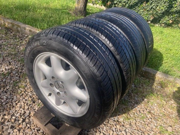 Mercedes alufelni 4 db.Semperit 195/65 R15 gumikkal