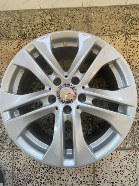 Mercedes alufelni garnitúra 17" hibátlan, karcmentes állapot 2014