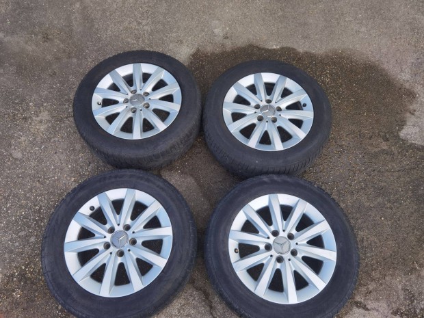 Mercedes alufelni gyári 16os garnitúra jó téligumikkal 4db/60e FT