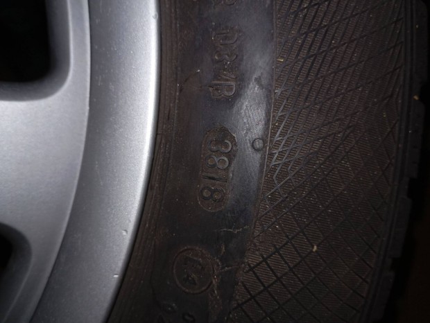 Mercedes alufelni t�li gumival