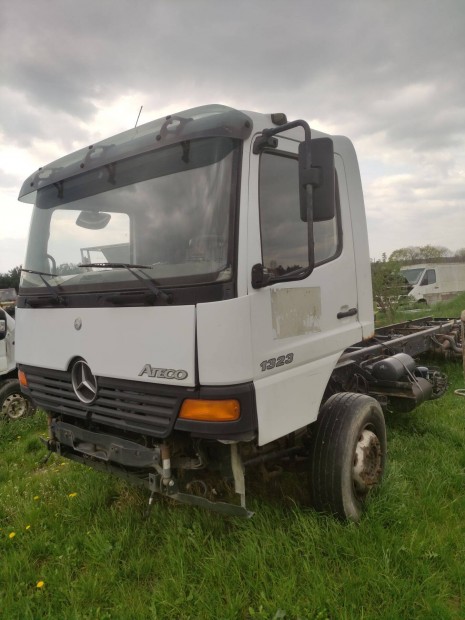Mercedes atego 1323 eladó, cserélhető -10%