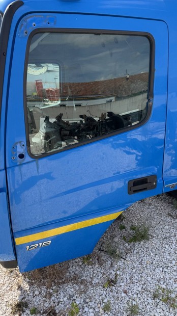 Mercedes atego euro6 vezető és utas ajtó