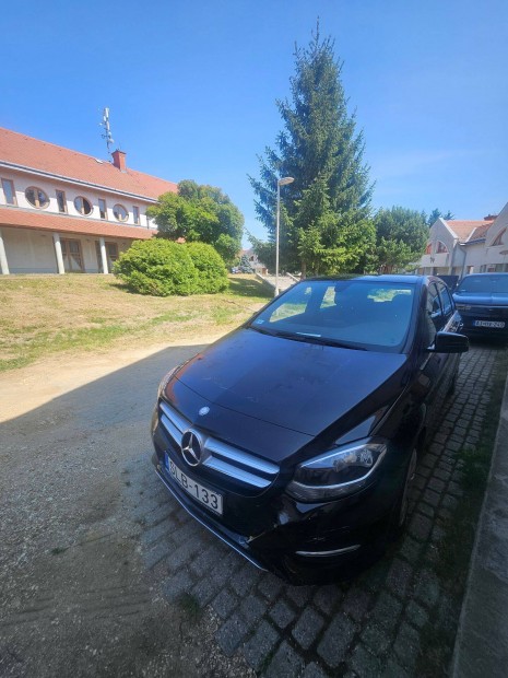Mercedes b180