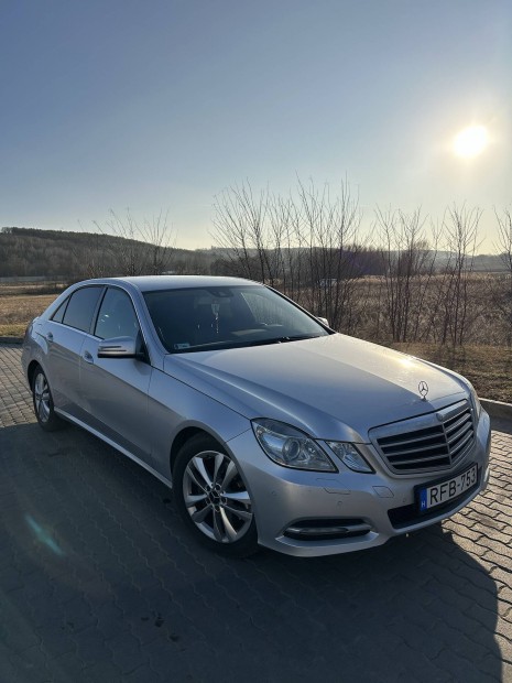 Mercedes benz E250 4matic