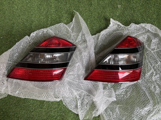 Mercedes benz S osztály hátsó lámpa jobb