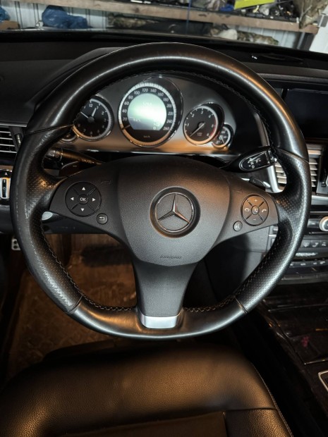 Mercedes benz amg korm�ny