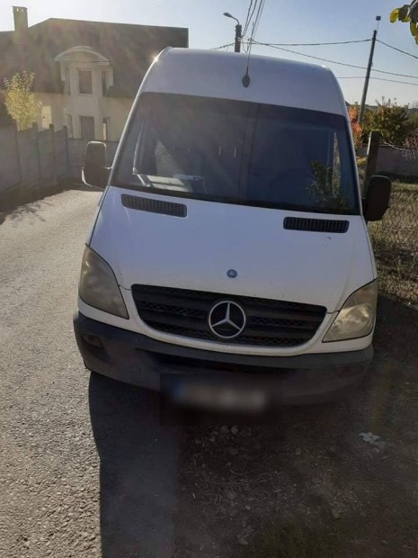 Mercedes-benz mikrobusz