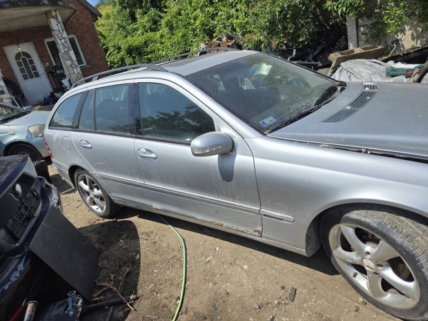 Mercedes c 1.8 kompresszor minden alkatrsze 