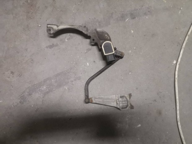 Mercedes c w204 xenon nívószenzor bal első komplett! c w204Bontás!!!