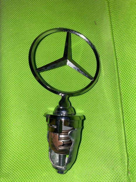 Mercedes csillag elad
