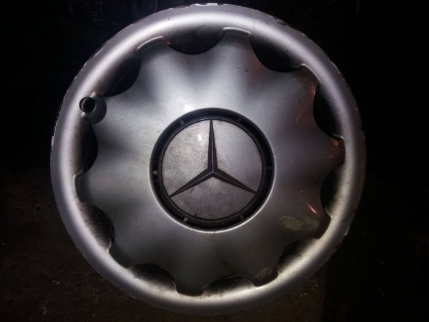 Mercedes d�szt�rcsa