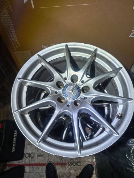 Mercedes felni 17"