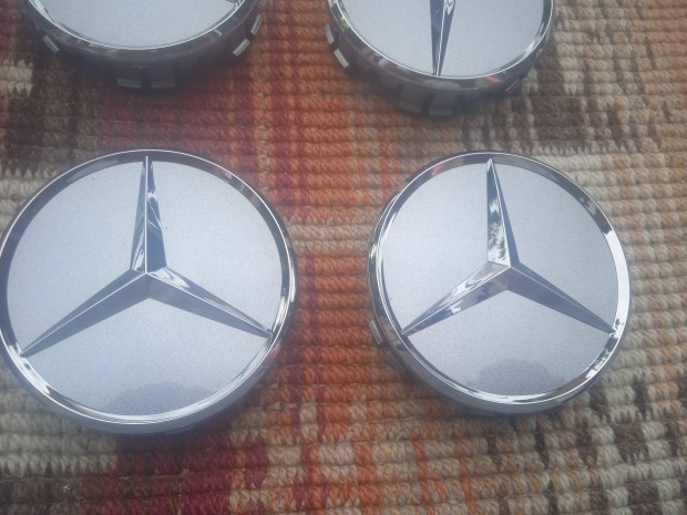 Mercedes felni kupak 75mm