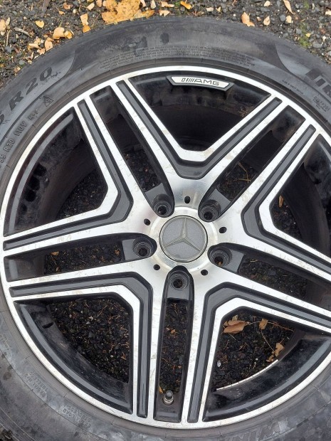 Mercedes felni tli gumival 255/55 R20